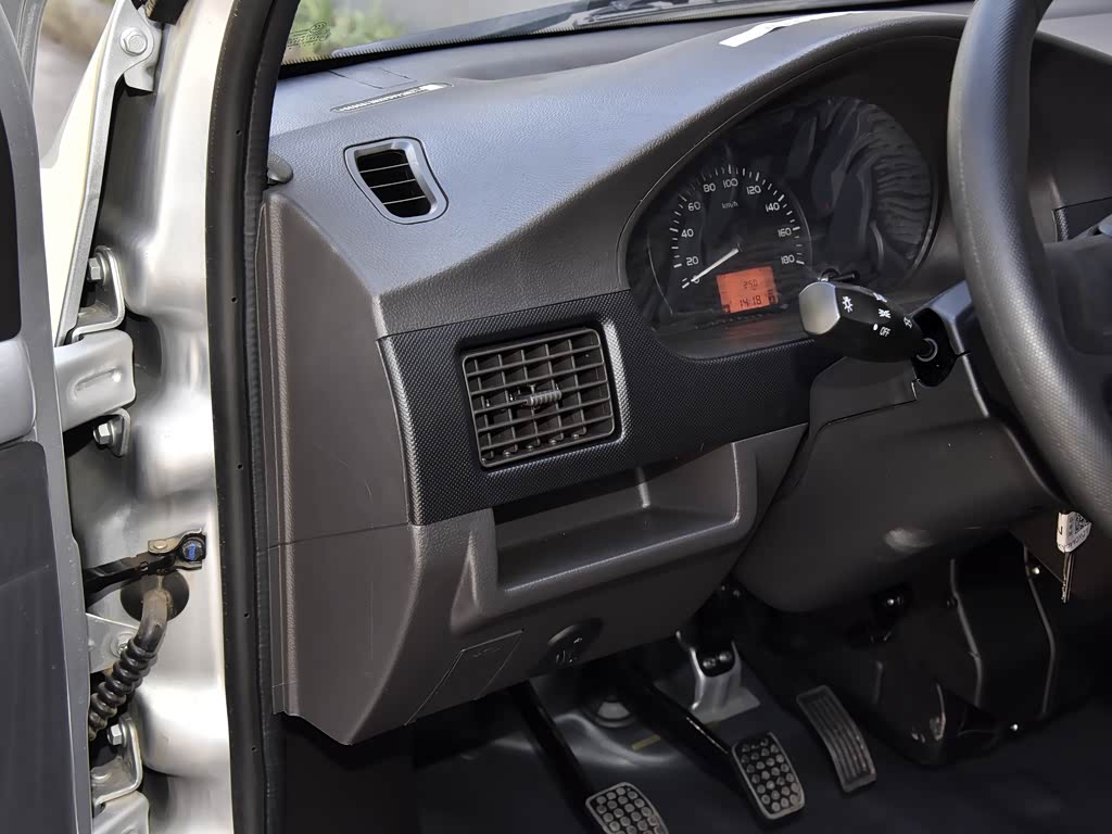 上汽通用五菱 五菱荣光小卡 2023款 1.5l单排加长型lar