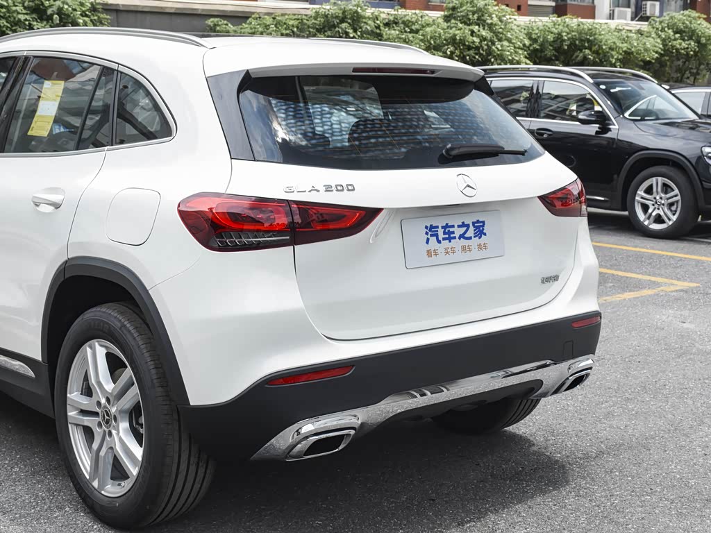 北京奔驰 奔驰gla 2023款 改款 gla 200