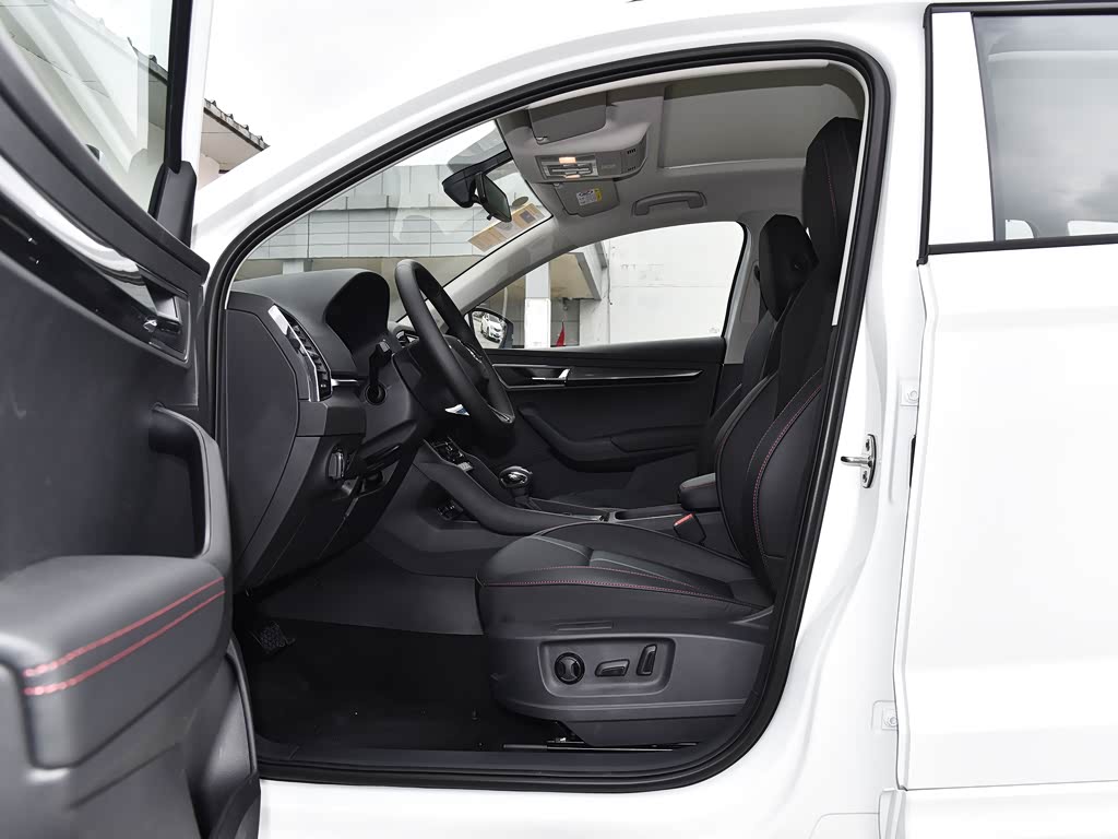 上汽大众斯柯达 柯珞克 2023款 tsi280 尊享版