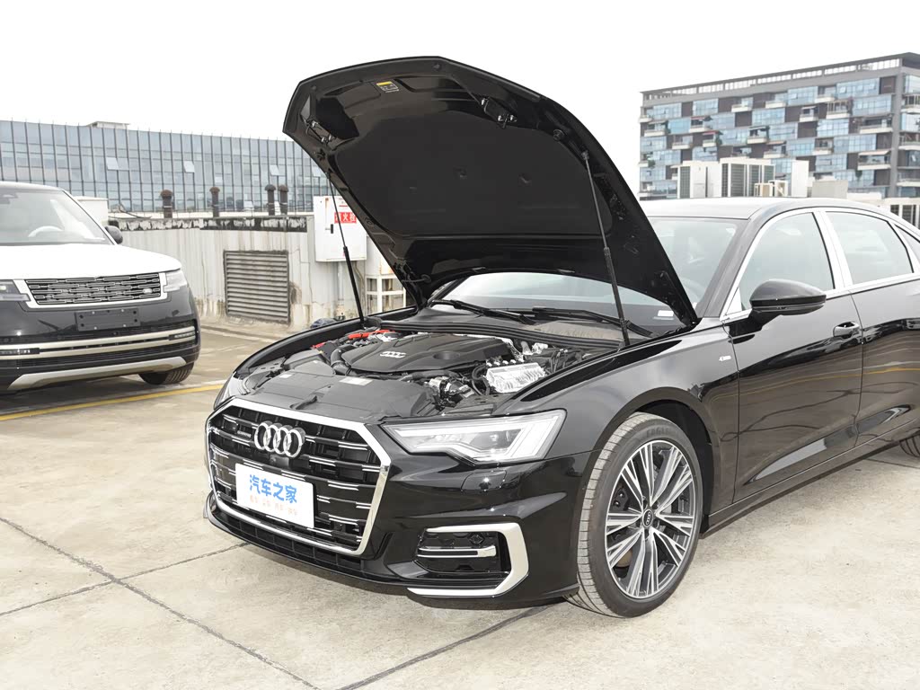 一汽奥迪 奥迪a6l 2023款 改款 55 tfsi quattro 尊享动感型