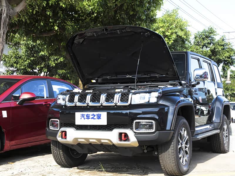 北京越野 北京bj40 2019款 2.3t 自动四驱城市猎人版尊享型 国vi