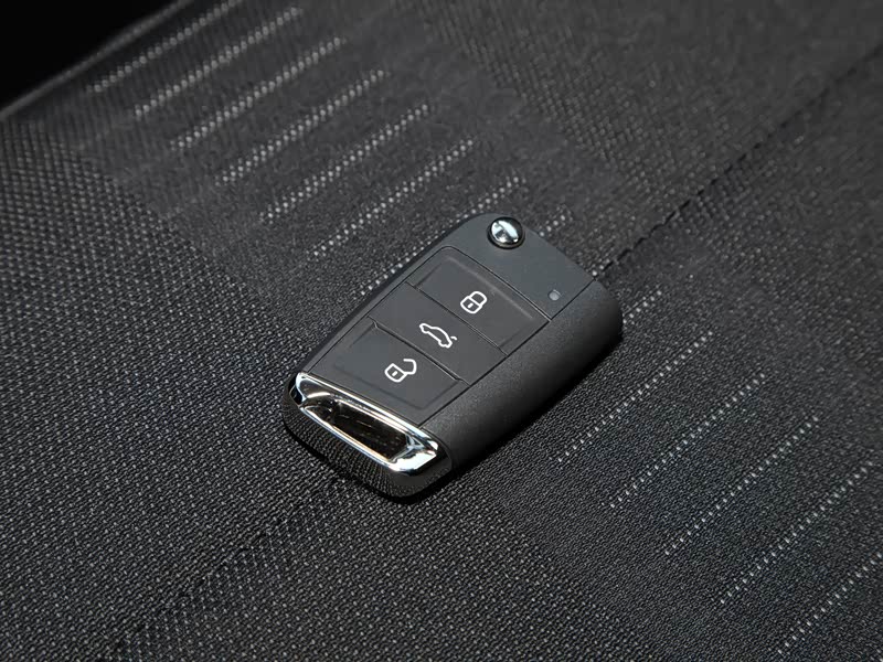 一汽-大众 t-roc探歌 2021款 280tsi dsg两驱精英智联版