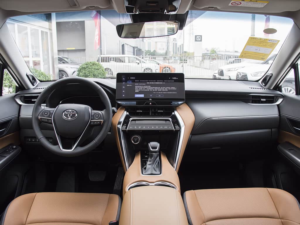 广汽丰田 威飒 2023款 2.5l智能电混双擎 两驱科技版