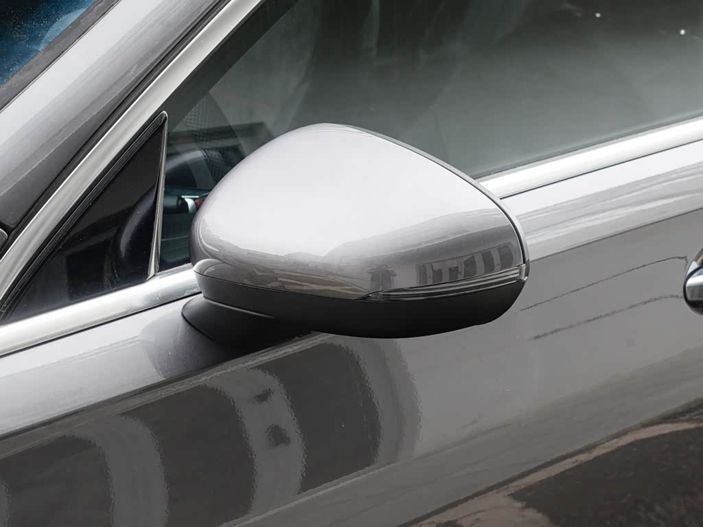 盐城之星奔驰4s店>北京奔驰>奔驰a级>2023款a200l时尚型>山灰色>其它