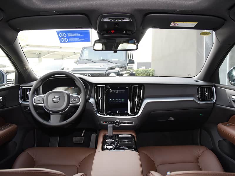 沃尔沃亚太 沃尔沃s60新能源 2021款 t8 e驱混动 四驱智逸豪华版