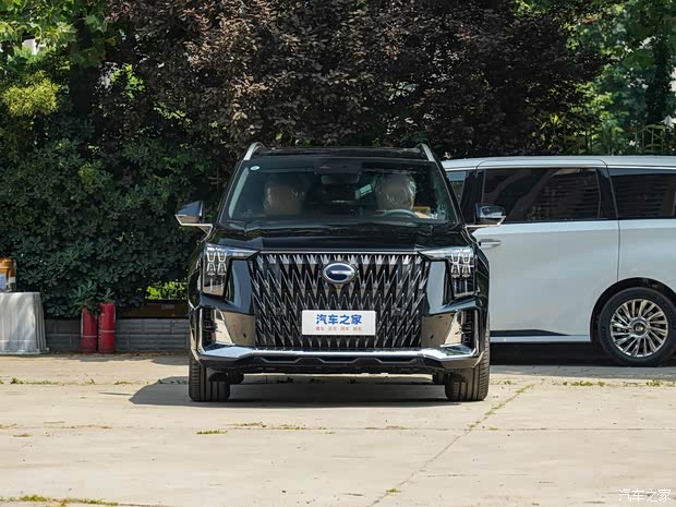 传祺gs8欢迎到店赏鉴售价1768万元起