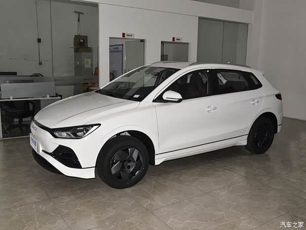 比亚迪e2欢迎到店垂询售价898万元起