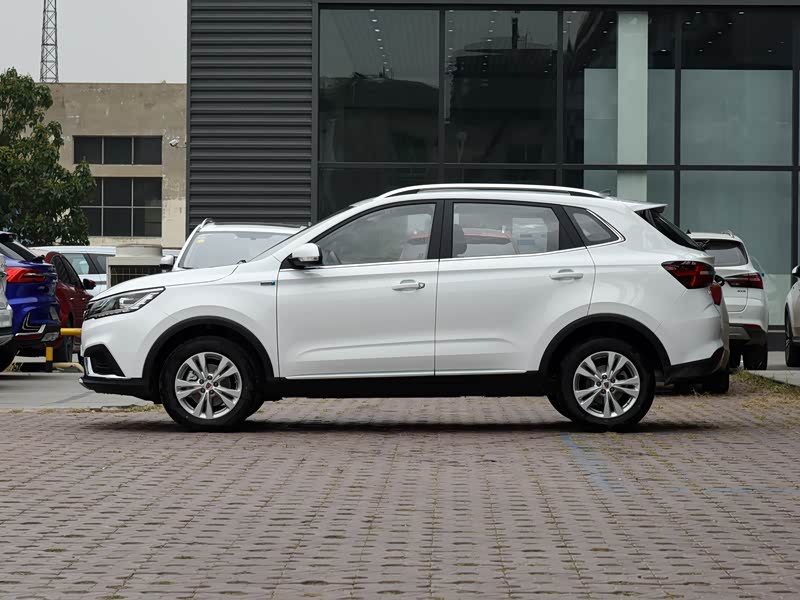 上汽集团 荣威rx3 2020款 1.6l 手动超爽进取版