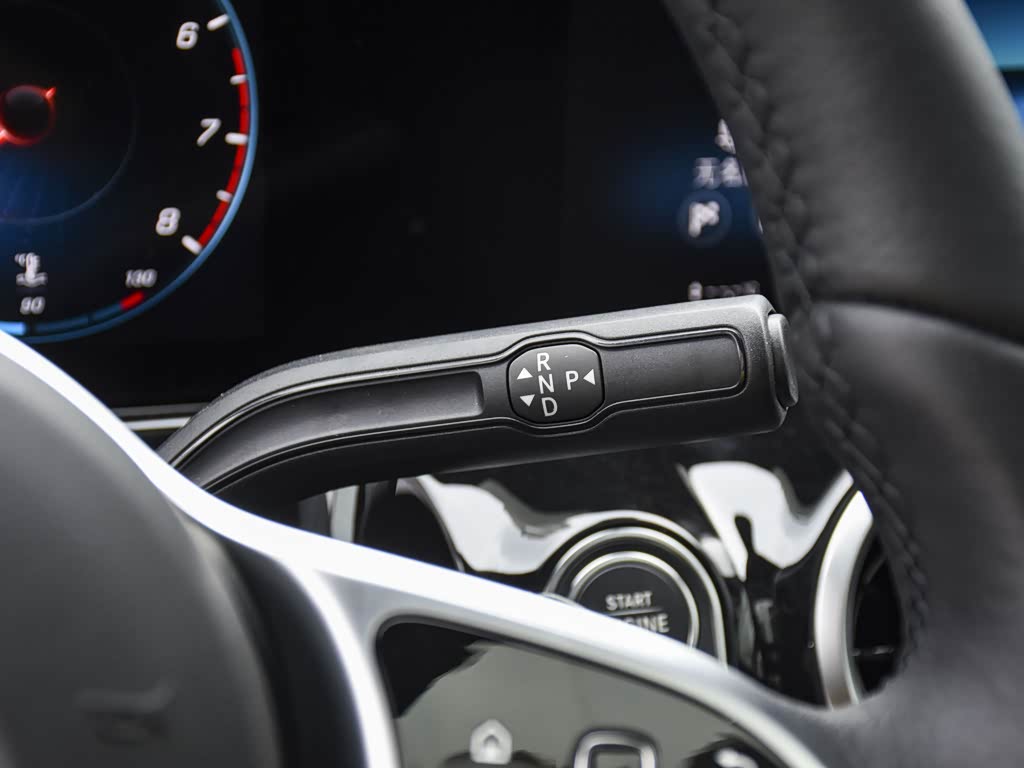 济南之星奔驰>北京奔驰>奔驰gla>2023款改款gla200>中控方向盘>