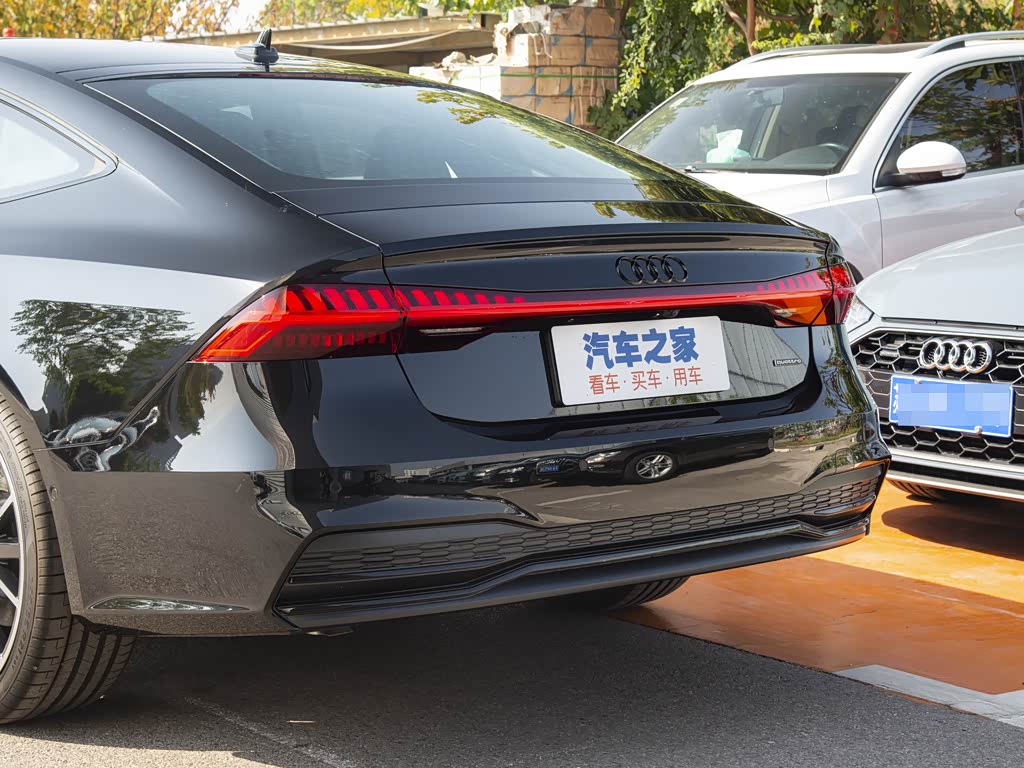 奥迪(进口) 奥迪a7 2022款 55 tfsi quattro 尊享型