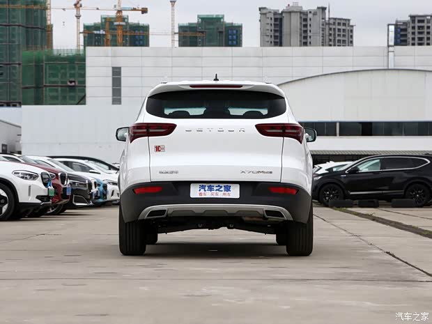 捷途x70m限时优惠目前689万元起售