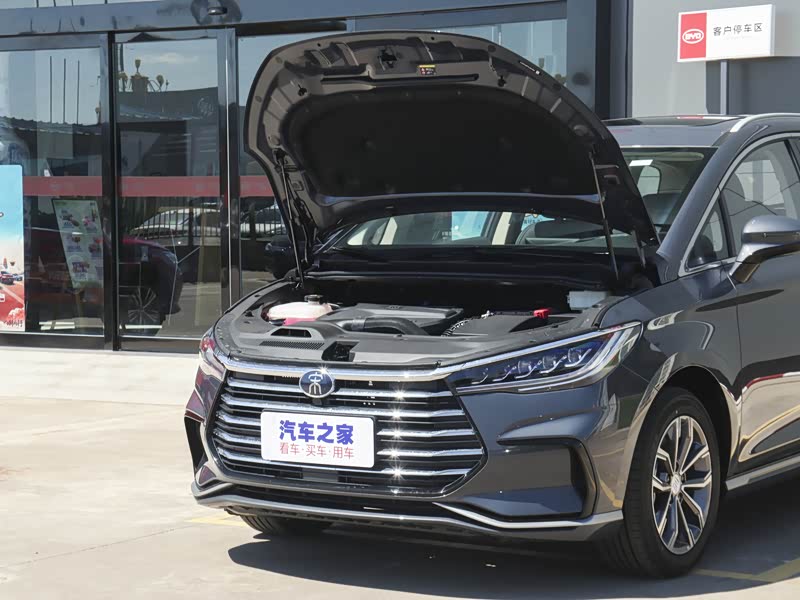 比亚迪 宋max 2021款 升级版 1.5t 自动豪华型 7座