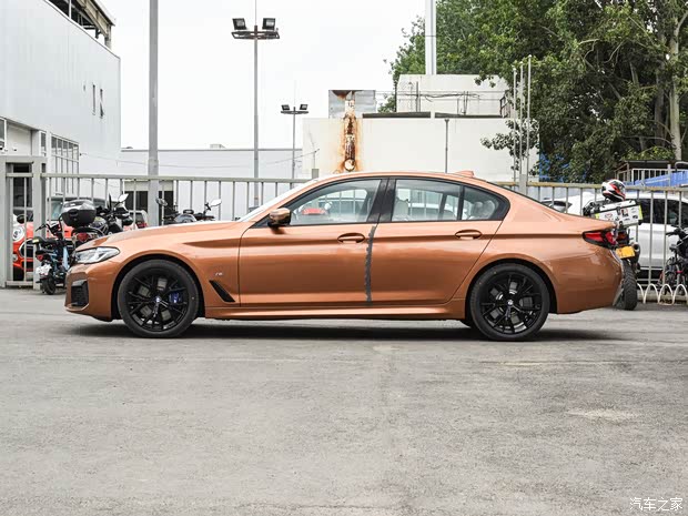 进口宝马5系优惠106万欢迎赏鉴