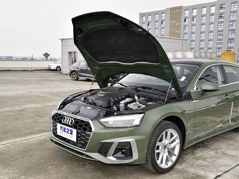 奥迪(进口) 奥迪a5 2022款 sportback 40 tfsi 时尚动感型