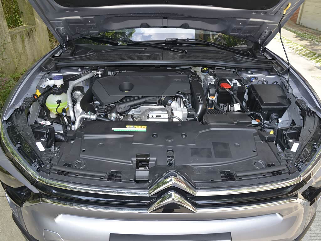 东风雪铁龙 凡尔赛c5 x 2021款 1.6t fm版