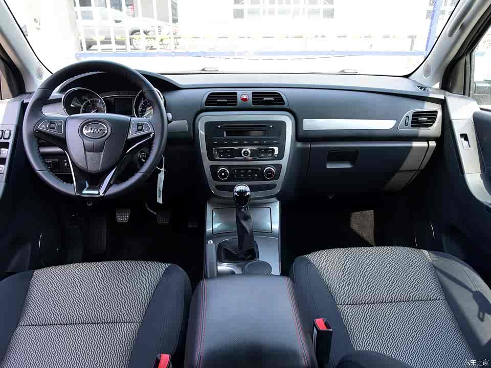 江淮汽车 帅铃t6 2018款 2.0t柴油国v创客版舒适型长轴hfc4db2-1d1