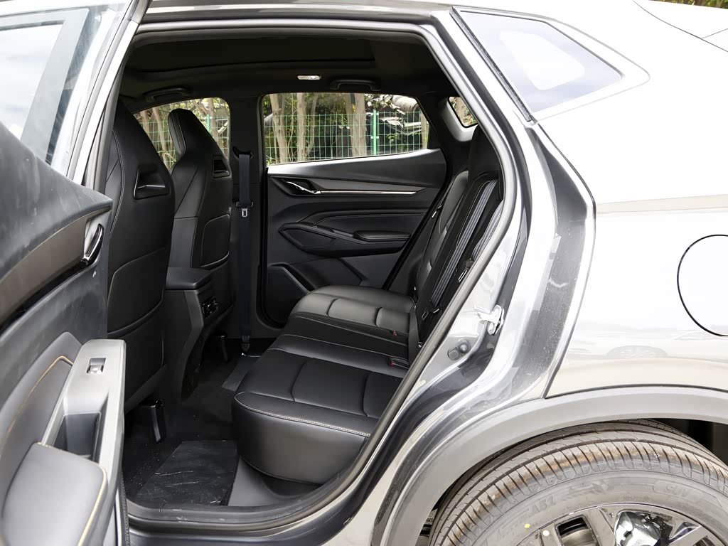 长安汽车 长安欧尚x5 plus 2023款 改款 1.5t dct先锋型