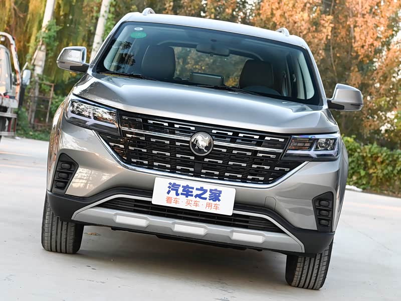 东风风行 风行t5 2022款 盛世款 1.6l 手动筑梦版五座