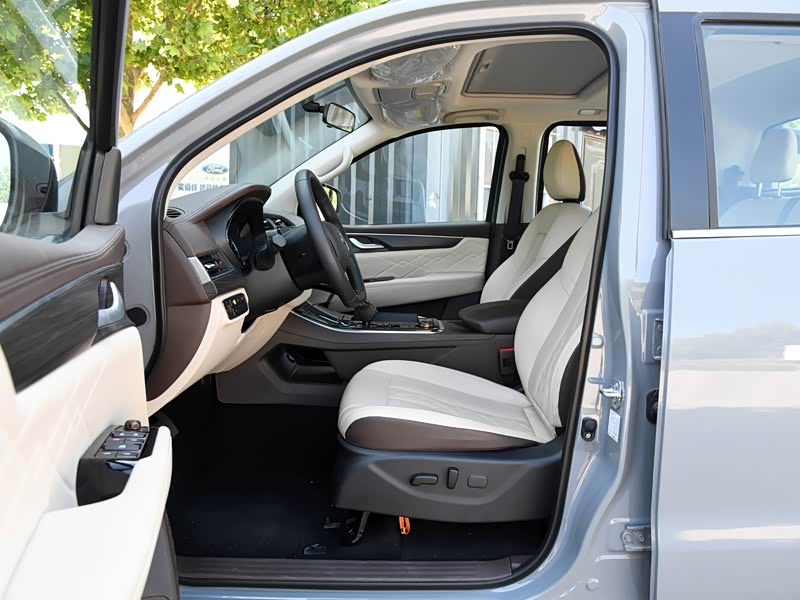 郑州日产 锐骐7 2022款 2.3t自动四驱柴油旗舰型m9t