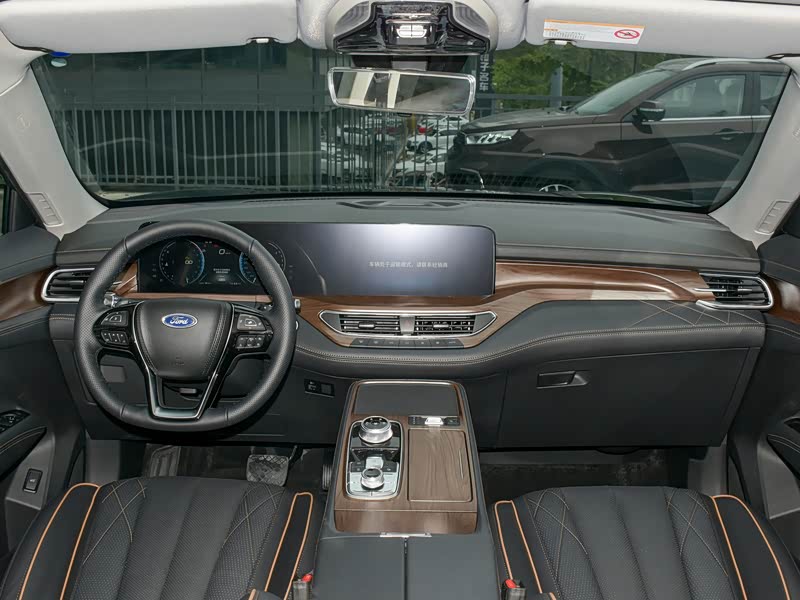 江铃福特 领裕 2021款 ecoboost 225 尊领型 7座 鎏金黑 中控方向盘