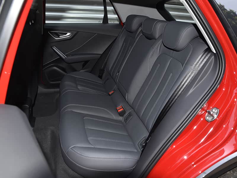 一汽-大众奥迪 奥迪q2l 2022款 35 tfsi 时尚致雅型 车厢座椅已经是