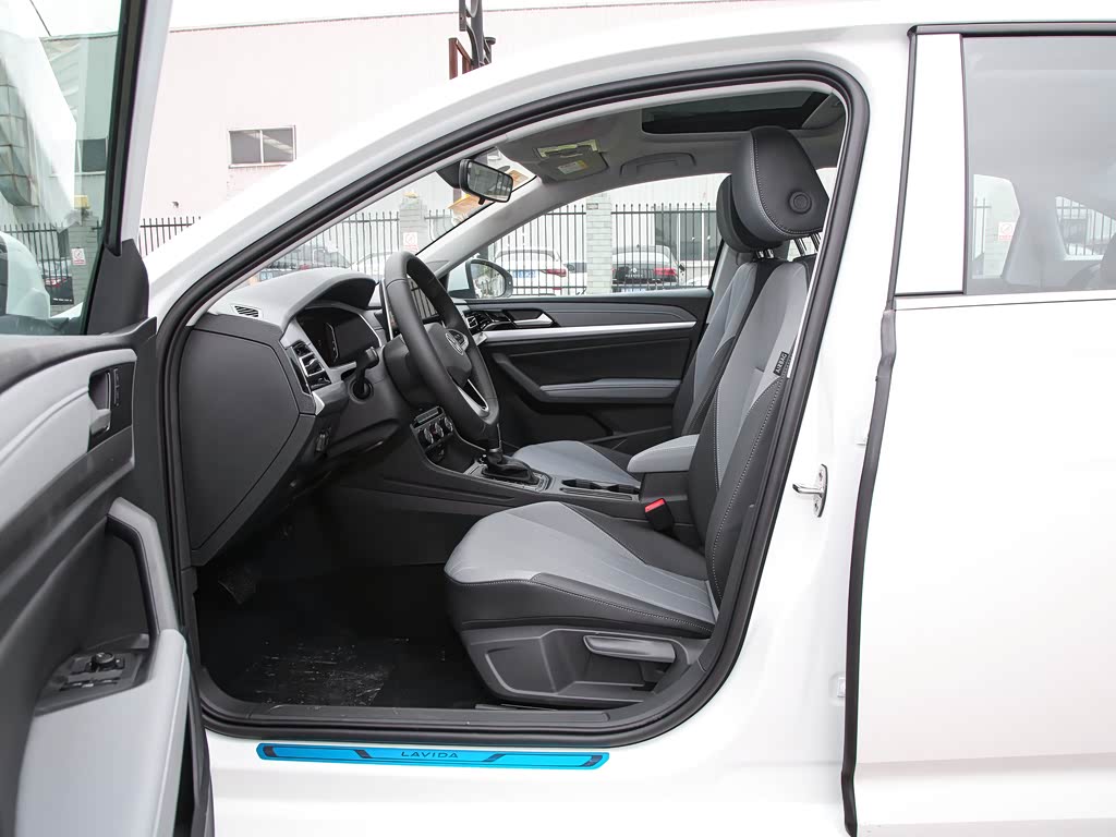 上汽大众 朗逸 2023款 改款 1.5l 自动五百万版