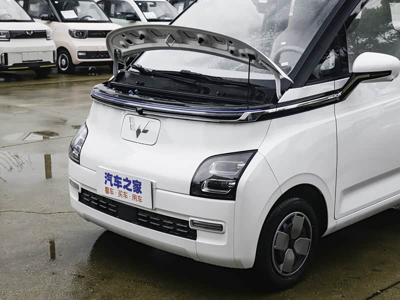 上汽通用五菱 五菱air ev晴空 2023款 四座-进阶版