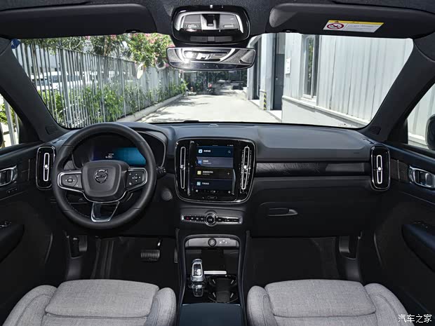 沃尔沃xc40新能源热销中 售价28.29万起