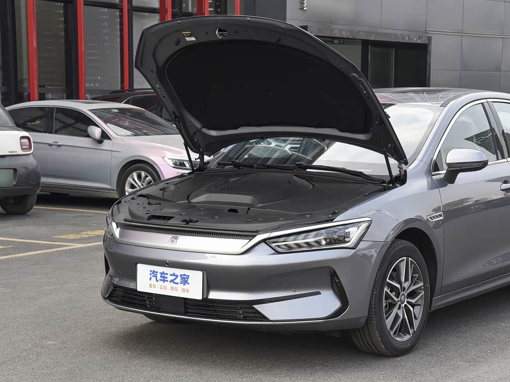 比亚迪 秦plus 2023款 冠军版 ev 420km超越型