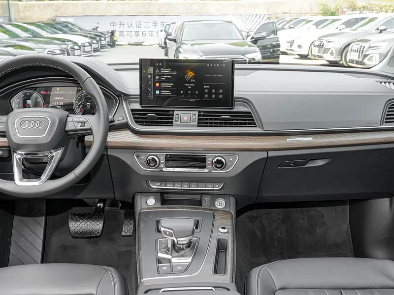 一汽-大众奥迪 奥迪q5l 2022款 45t 豪华致雅型