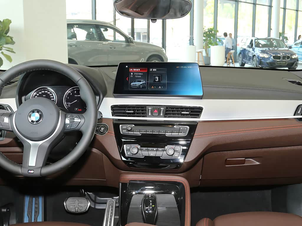 毕节佰润黔之宝汽车>华晨宝马>宝马x2>2022款sdrive25i曜夜版>中控