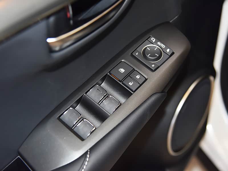 雷克萨斯 雷克萨斯nx 2020款 200 前驱 锋行版 国vi