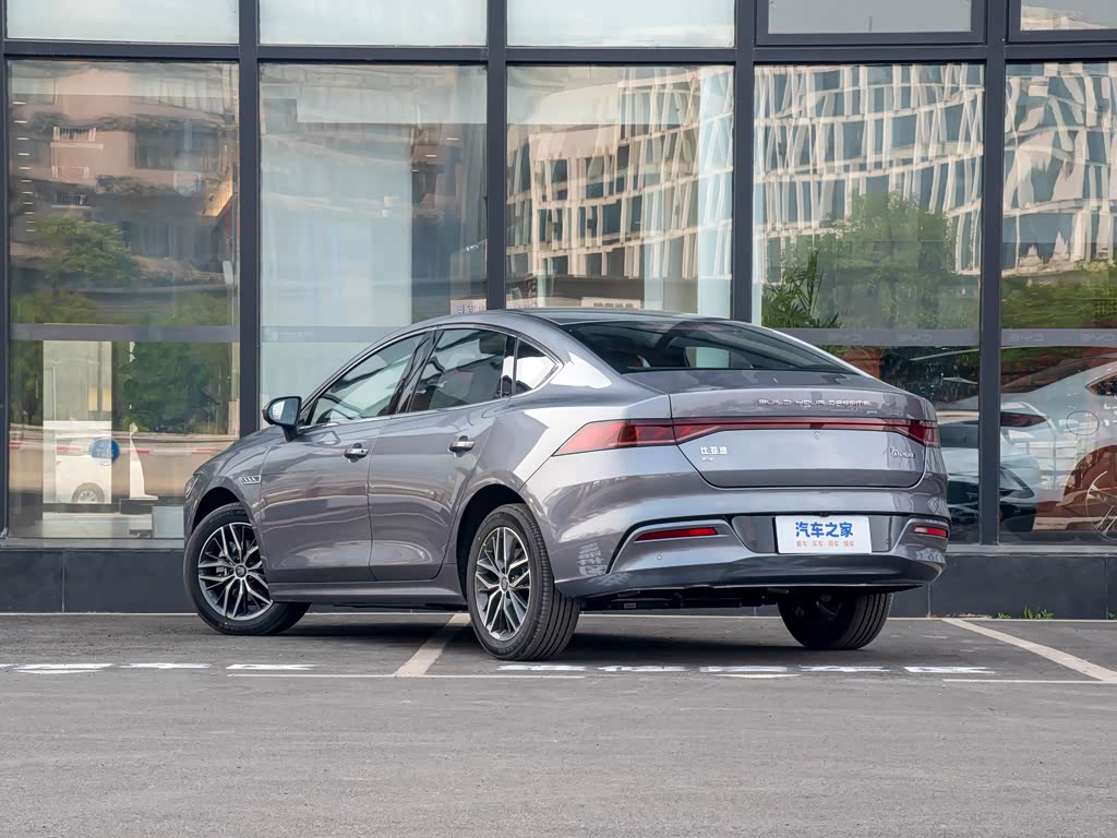 比亚迪 秦plus 2023款 冠军版 ev 420km超越型