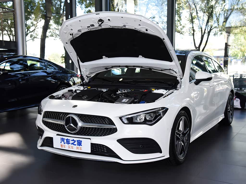 2022款cla200猎跑车