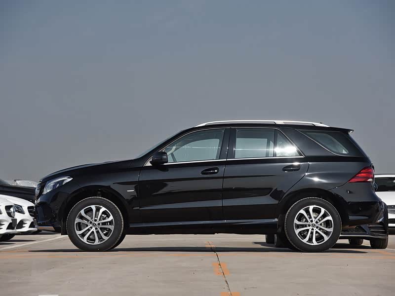 奔驰(进口) 奔驰gle 2019款 gle 320 4matic 动感型臻藏版