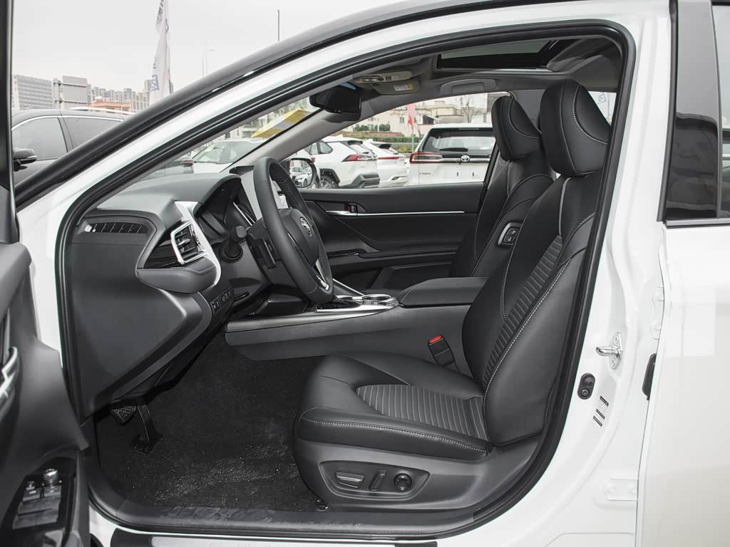 广汽丰田桂林企沃店>广汽丰田>凯美瑞>2023款2.5s骑士版>车厢座椅>