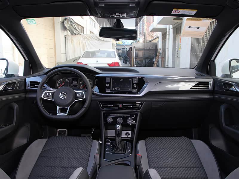 上汽大众 途岳 2020款 280tsi 两驱r-line 国vi 中控方向盘