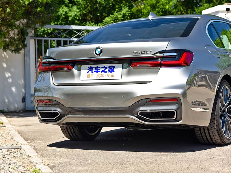 宝马(进口) 宝马7系 2019款 740li 尊享型 m运动套装 冰河银 其它细节