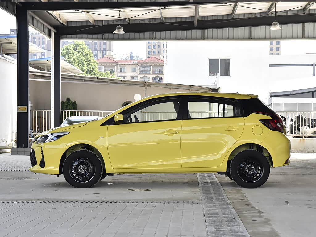 一汽丰田 威驰fs 2021款 1.5l cvt锋驰版