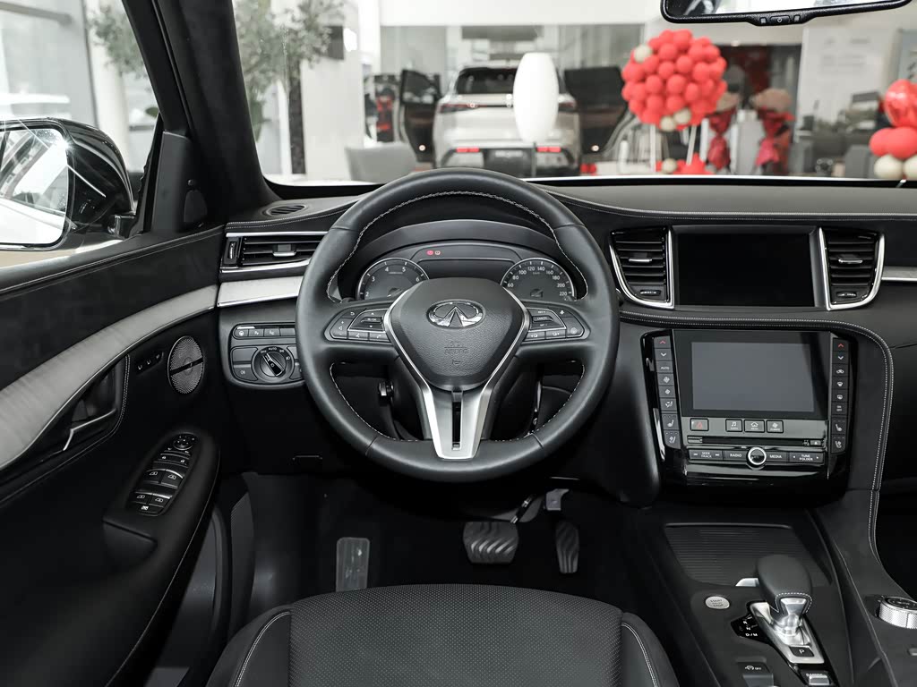东风英菲尼迪 英菲尼迪qx50 2022款 2.0t 四驱旗舰版