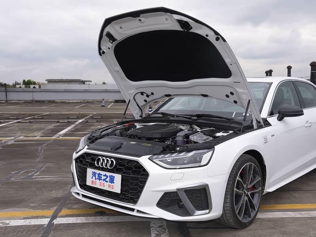 一汽-大众奥迪 奥迪a4l 2020款 45 tfsi quattro 臻选动感型