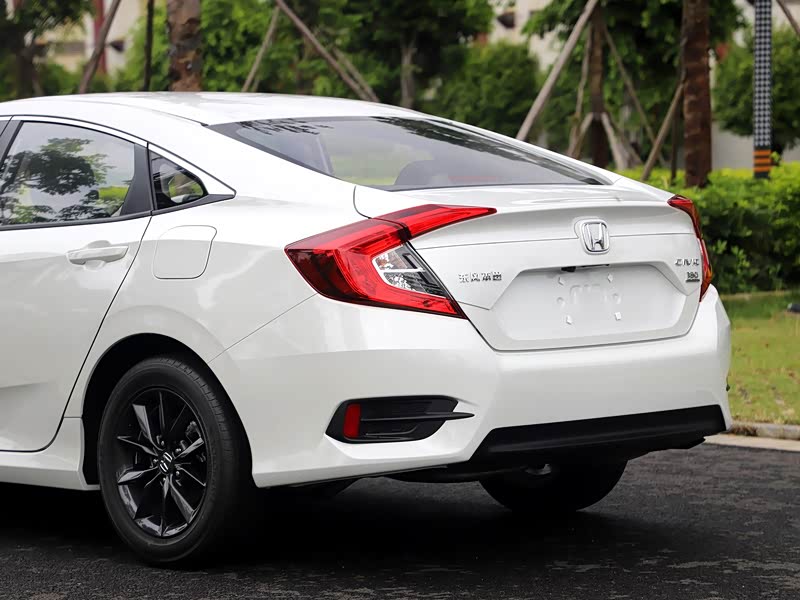 东风本田 思域 2019款 180turbo cvt尚擎版 国vi