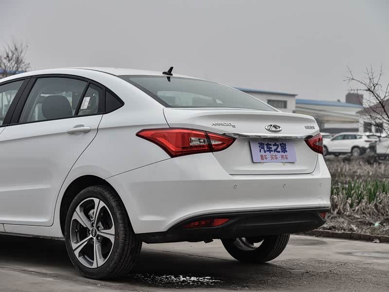 奇瑞汽车 艾瑞泽5 2019款 改款pro 1.5l cvt青春版 国vi