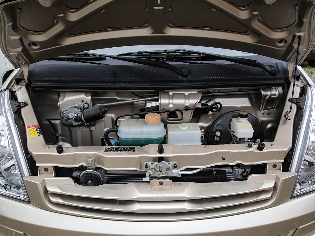 上汽通用五菱 五菱荣光s 2023款 1.5l 基本型 5/7座