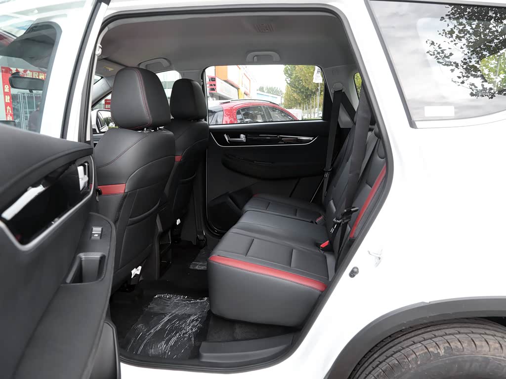 东风风行 风行t5 2022款 盛世款 1.6l 手动筑梦版五座