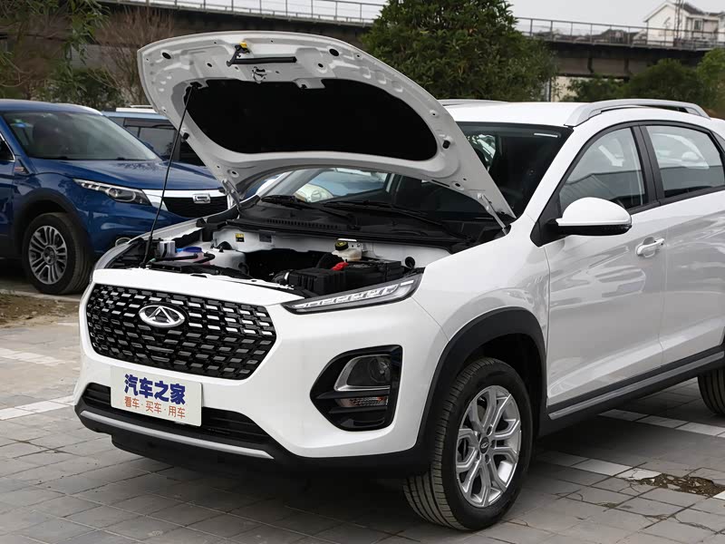 奇瑞汽车 瑞虎3x 2021款 plus 1.5l cvt痛快红枣版