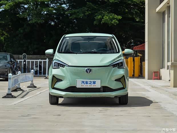 奔奔e-star热销中 让利可达1.2万