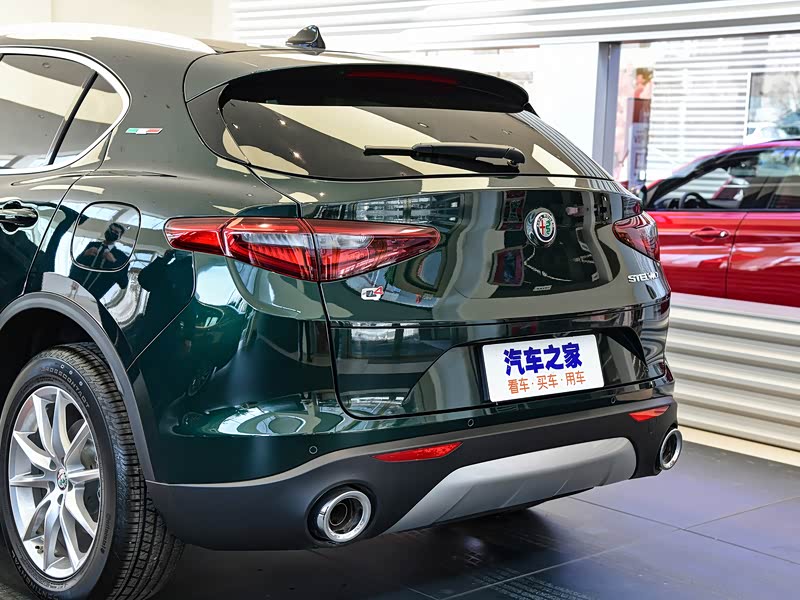 阿尔法·罗密欧 stelvio 2021款 2.0t 280hp 豪华版