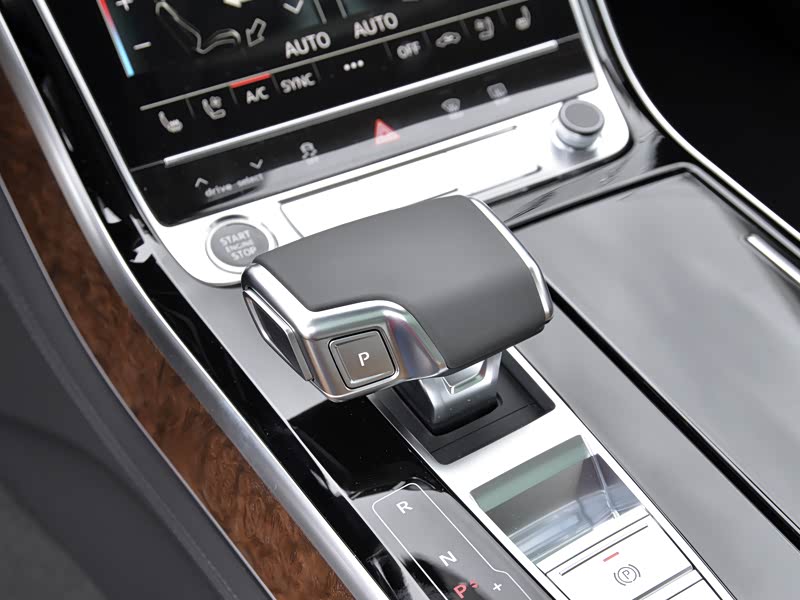 奥迪(进口) 奥迪a8 2021款 a8l 55 tfsi quattro 豪华型