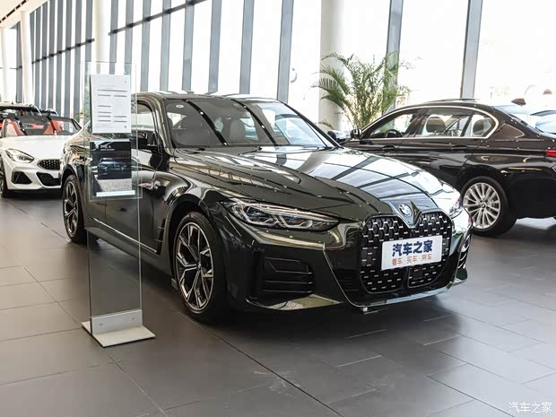 服务,现磨咖啡,按摩座椅,无线wifi,成为bmw准车主可享受婚车免费提供